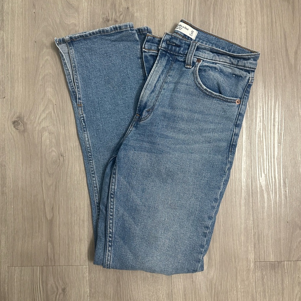 Abercrombie & Fitch high rise straight jeans w/ side split